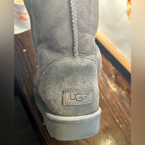 Women’s Gray Tall Classic Ugg Boots - Picture 4 of 6